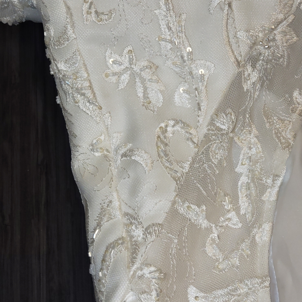 Nina Canacci Ivory Embroidered Wedding Dress - Picture 8 of 15